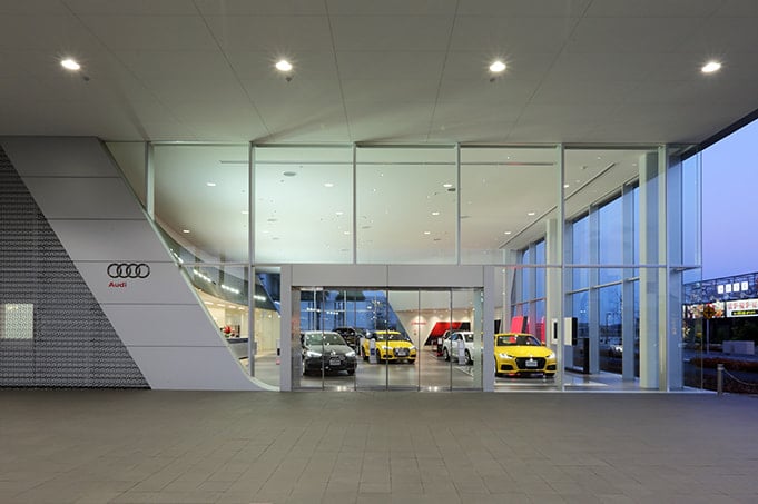 Audi Rinku Park（ショールーム）