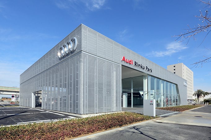 Audi Rinku Park（ショールーム）